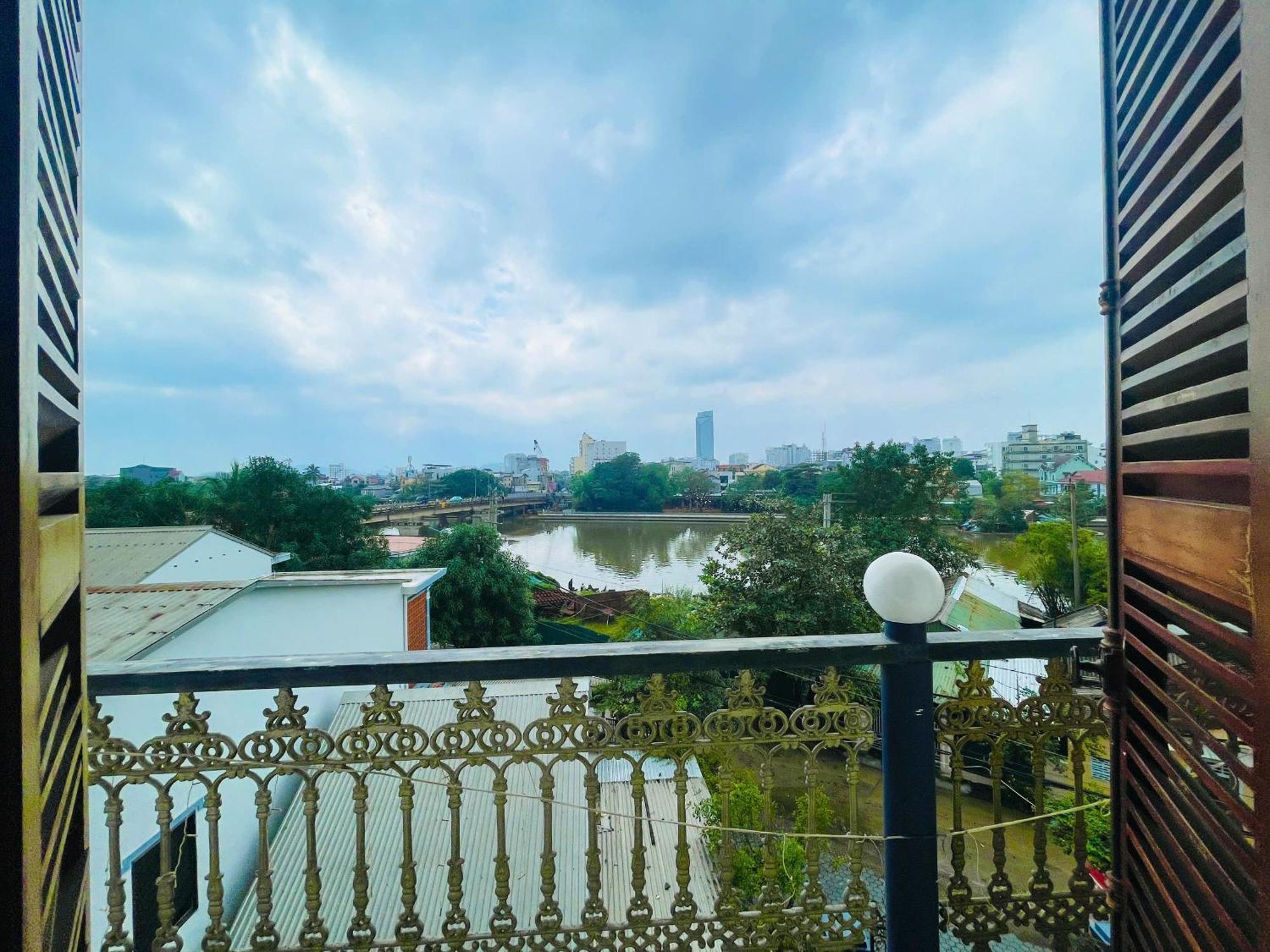 Nam Phuong Riverside Villa Hue Luaran gambar